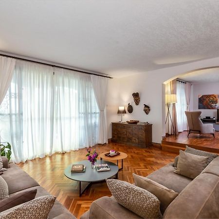 カンパラ Ewange - A Casa Mia Bed & Breakfast エクステリア 写真