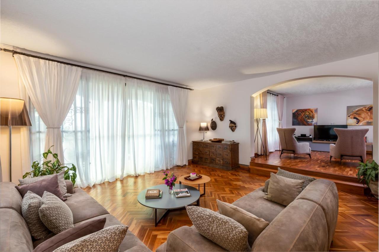 カンパラ Ewange - A Casa Mia Bed & Breakfast エクステリア 写真