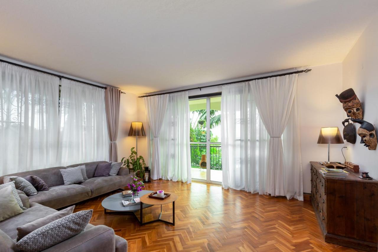 カンパラ Ewange - A Casa Mia Bed & Breakfast エクステリア 写真